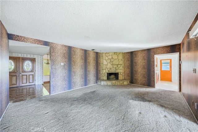 569 N Barranca Avenue, Glendora, CA 91741