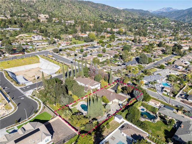 569 N Barranca Avenue, Glendora, CA 91741