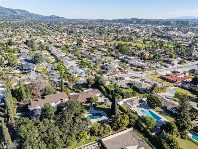 569 N Barranca Avenue, Glendora, CA 91741