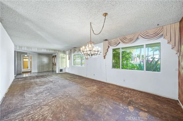 569 N Barranca Avenue, Glendora, CA 91741