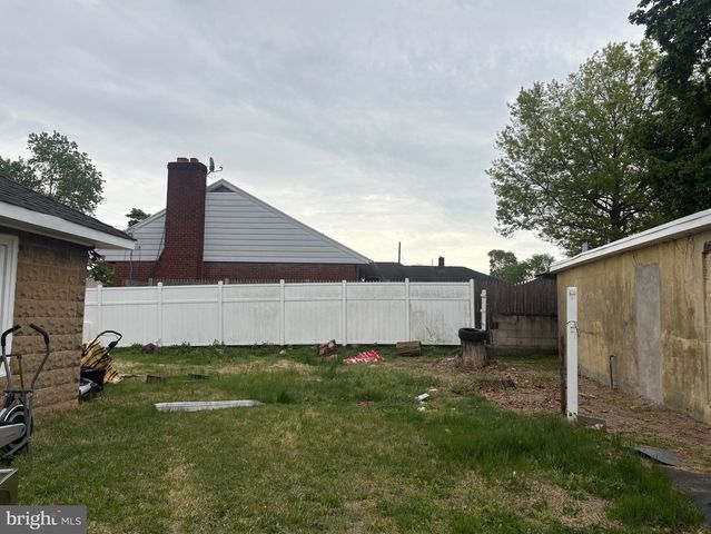 400 THOMSON AVE, Paulsboro, NJ 08066