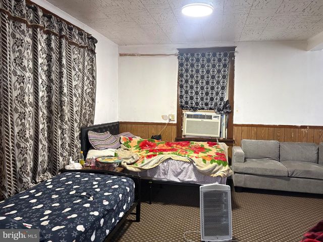 400 THOMSON AVE, Paulsboro, NJ 08066