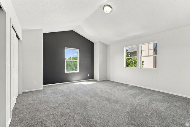 10574 S OZARKS DR, South Jordan, UT 84095