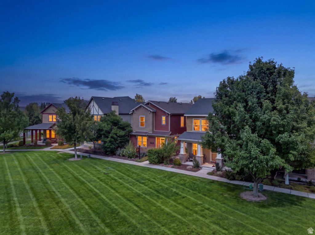 10574 S OZARKS DR, South Jordan, UT 84095 — photo 2