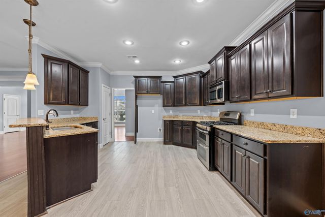 345 Northlake Drive, Meridianville, AL 35759