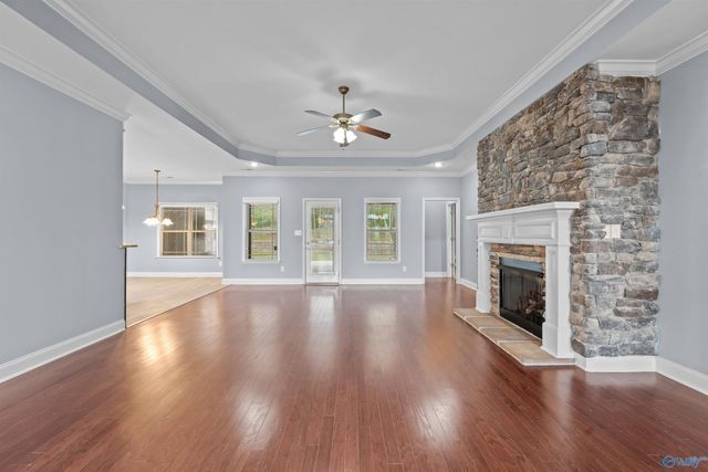 345 Northlake Drive, Meridianville, AL 35759