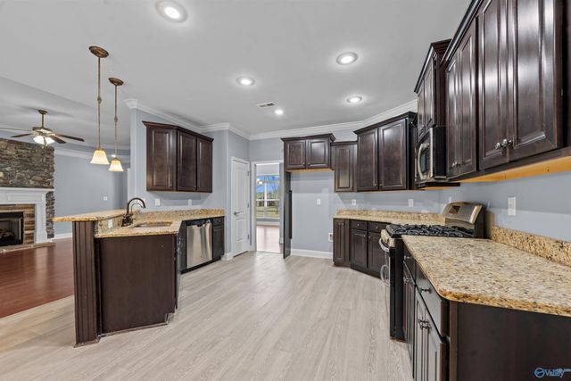 345 Northlake Drive, Meridianville, AL 35759