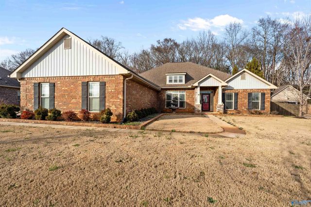 345 Northlake Drive, Meridianville, AL 35759