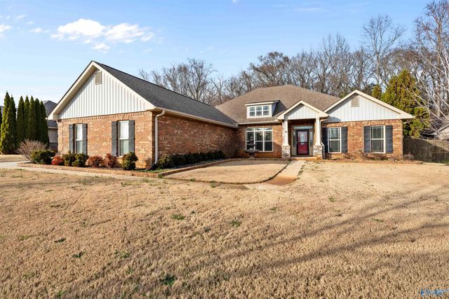345 Northlake Drive, Meridianville, AL 35759