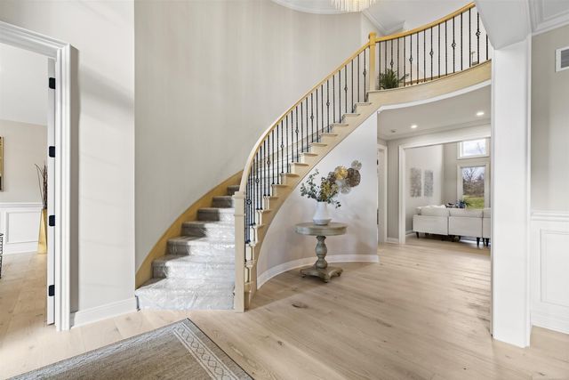 67770 Overlook Trail Drive, Washington, MI 48095