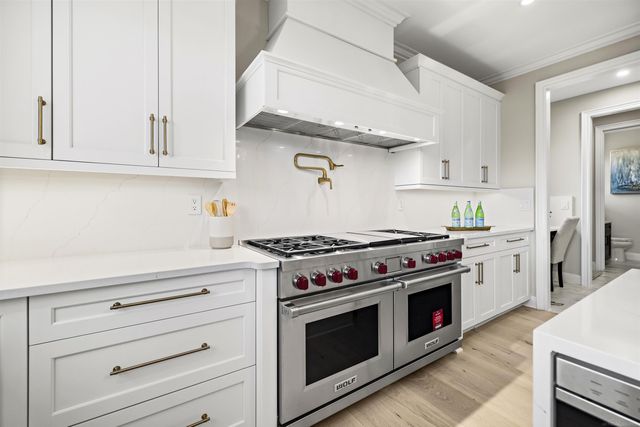 67770 Overlook Trail Drive, Washington, MI 48095