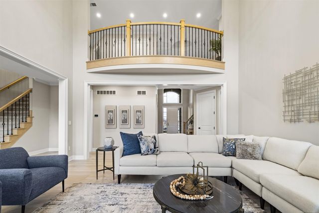 67770 Overlook Trail Drive, Washington, MI 48095