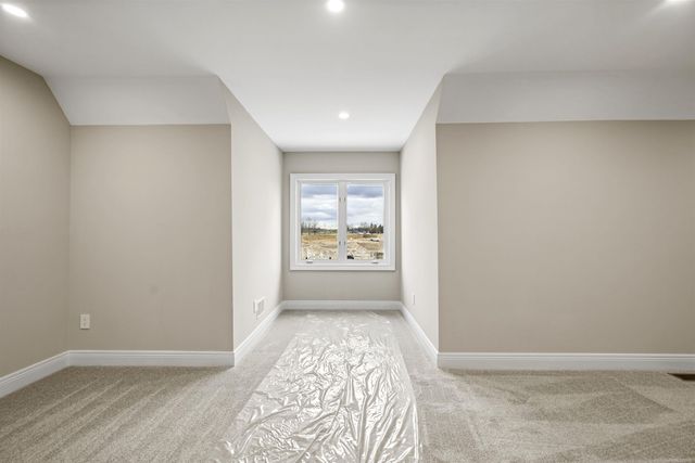 67770 Overlook Trail Drive, Washington, MI 48095