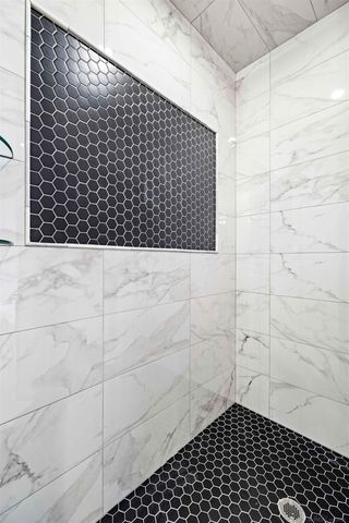 67770 Overlook Trail Drive, Washington, MI 48095