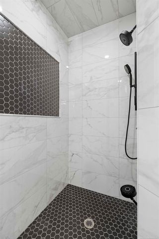 67770 Overlook Trail Drive, Washington, MI 48095