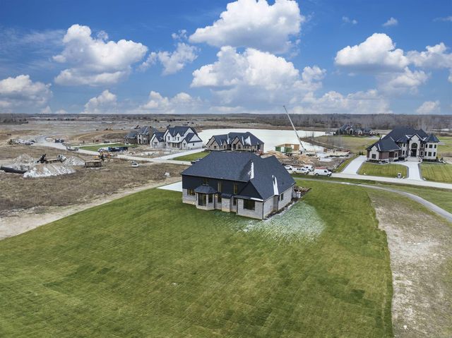 67770 Overlook Trail Drive, Washington, MI 48095