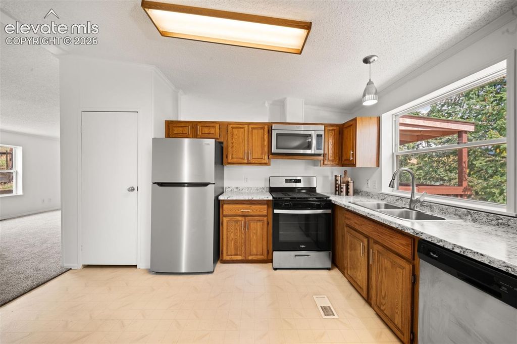 413 W Eaton Avenue, Cripple Creek, CO 80813 — photo 4