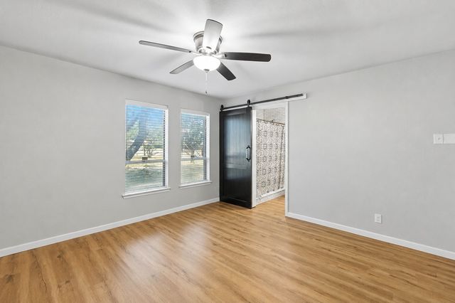 1002 Kingston Drive, Lewisville, TX 75067