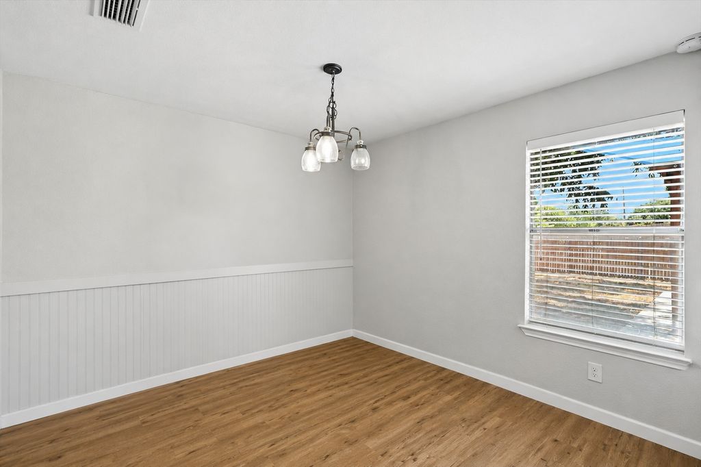 1002 Kingston Drive, Lewisville, TX 75067