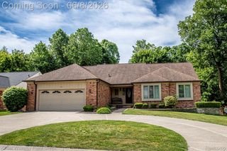 1447 Oakstone Drive, Rochester Hills, MI 48309