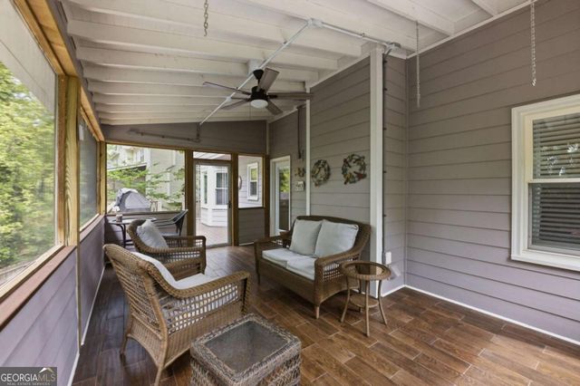 5001 Willow Creek Drive, Woodstock, GA 30188