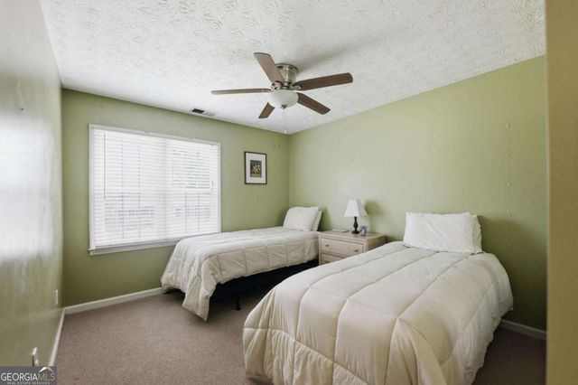 5001 Willow Creek Drive, Woodstock, GA 30188