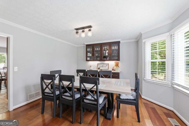 5001 Willow Creek Drive, Woodstock, GA 30188