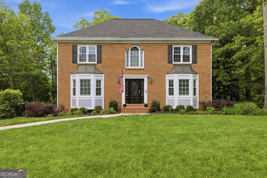 5001 Willow Creek Drive, Woodstock, GA 30188