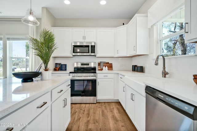 2319 Caracara Drive, New Bern, NC 28560