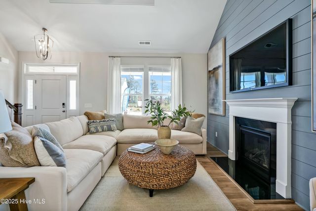 2319 Caracara Drive, New Bern, NC 28560