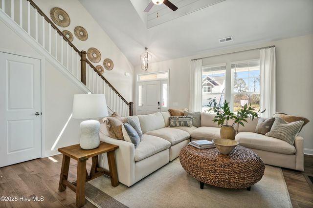 2319 Caracara Drive, New Bern, NC 28560