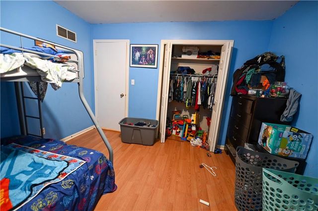 1305 S 145 Road, El Dorado Springs, MO 64744