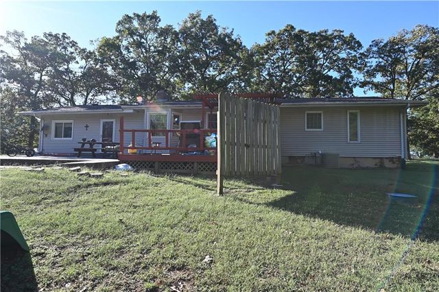 1305 S 145 Road, El Dorado Springs, MO 64744