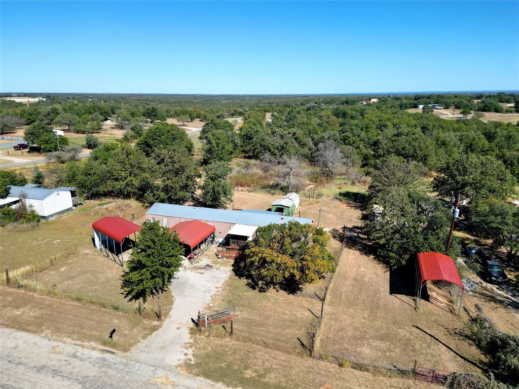 105 Marsh Salt Court, Springtown, TX 76082