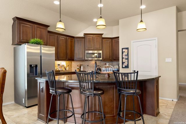 2194 Pioneer Pass, Seguin, TX 78155