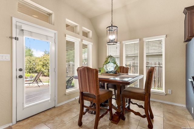 2194 Pioneer Pass, Seguin, TX 78155