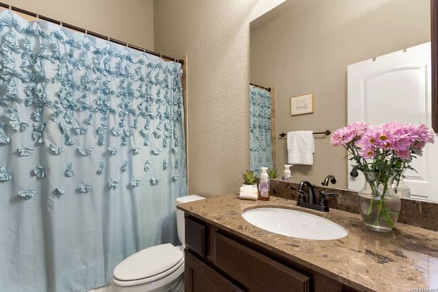 2194 Pioneer Pass, Seguin, TX 78155