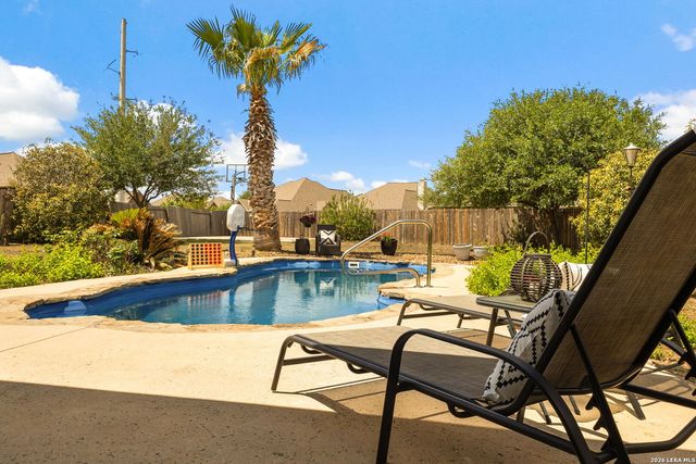 2194 Pioneer Pass, Seguin, TX 78155