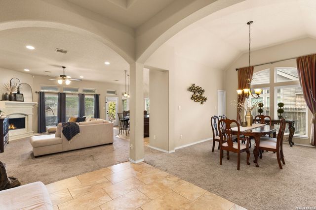 2194 Pioneer Pass, Seguin, TX 78155