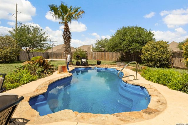 2194 Pioneer Pass, Seguin, TX 78155