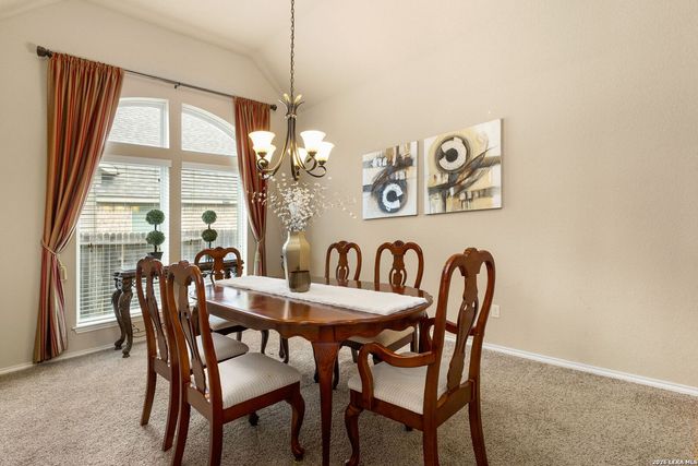 2194 Pioneer Pass, Seguin, TX 78155