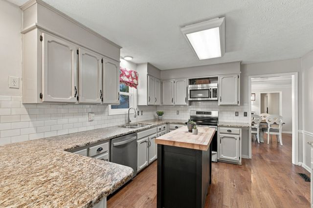 153 Bradwood Dr, Gallatin, TN 37066