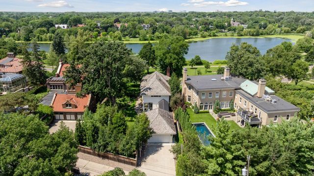 2225 E Lake Of The Isles Parkway, Minneapolis, MN 55405