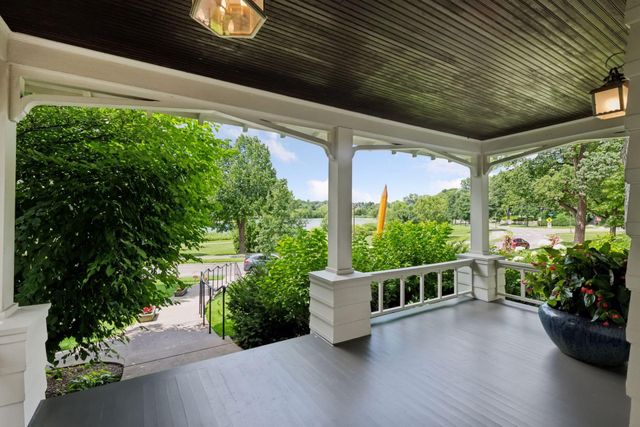 2225 E Lake Of The Isles Parkway, Minneapolis, MN 55405