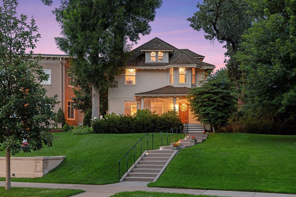 2225 E Lake Of The Isles Parkway, Minneapolis, MN 55405 — exterior