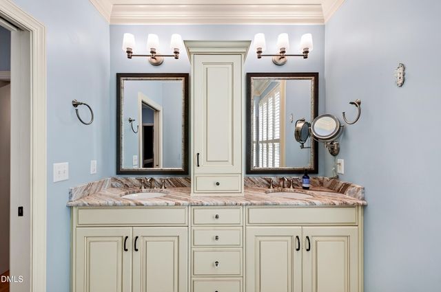 108 Greymist Lane, Cary, NC 27518