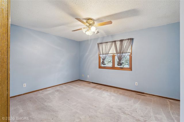 2307 3rd Street SW, Altoona, IA 50009