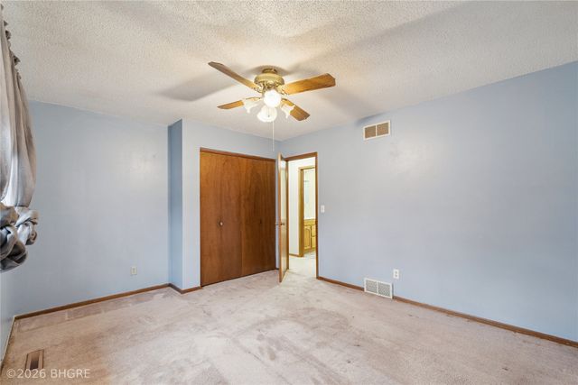 2307 3rd Street SW, Altoona, IA 50009