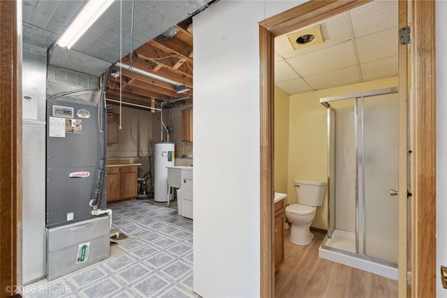 2307 3rd Street SW, Altoona, IA 50009