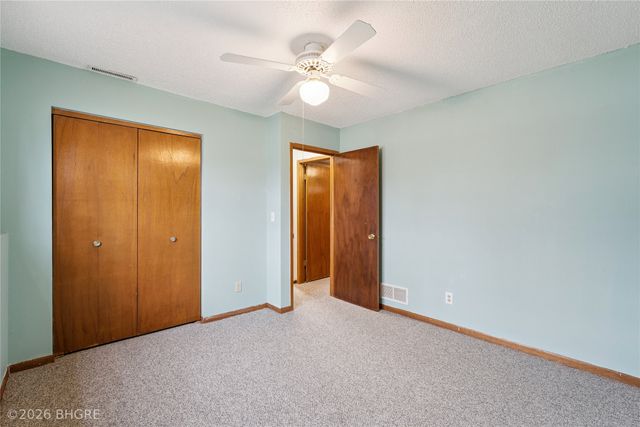 2307 3rd Street SW, Altoona, IA 50009